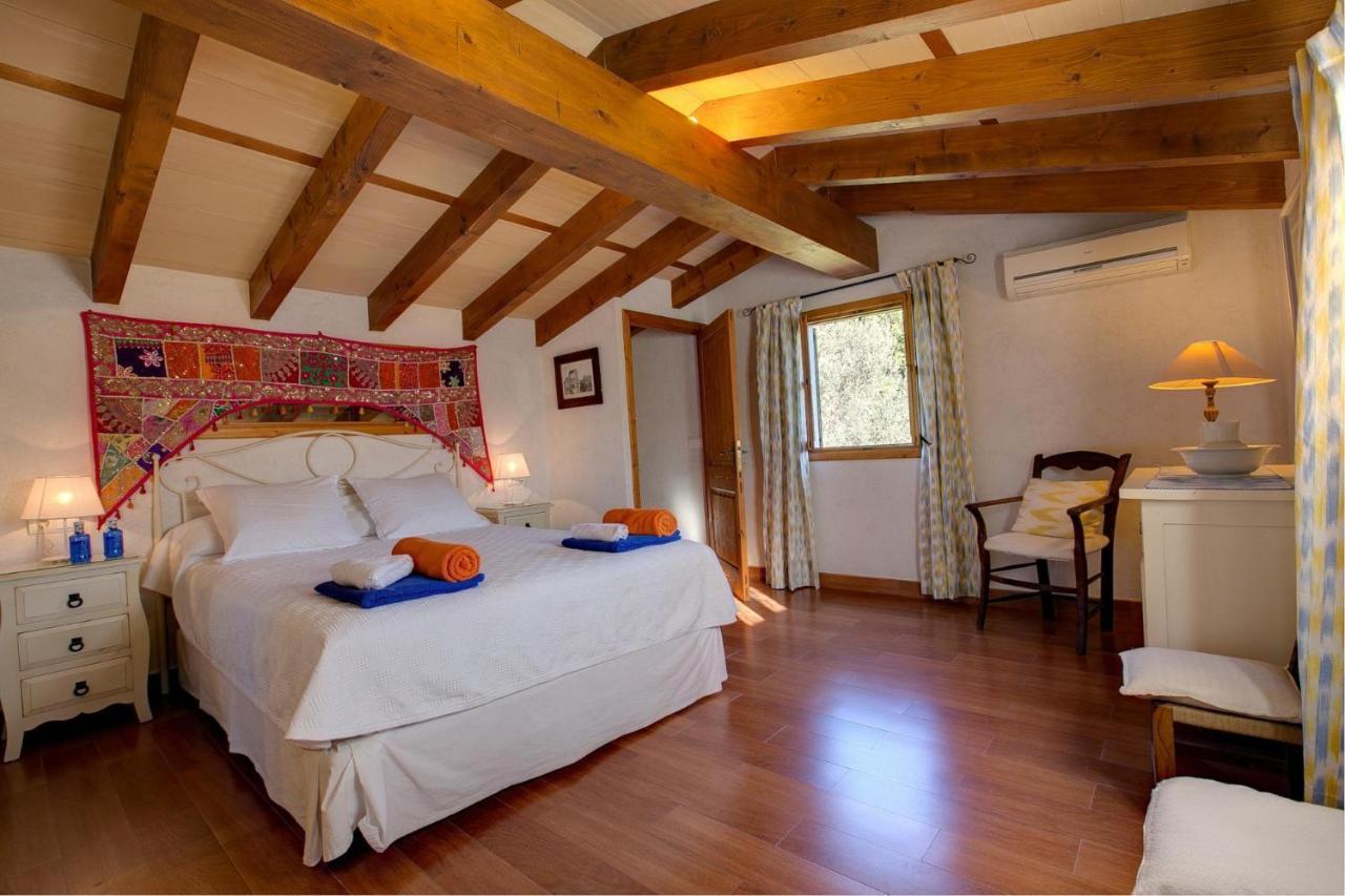 Villa Paner By Vintage Travel Crestatx